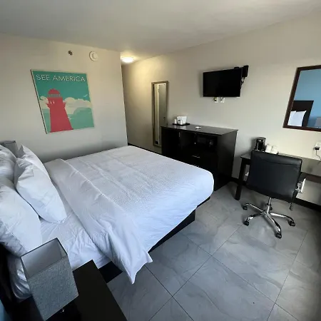 Travelodge By Wyndham Queens
